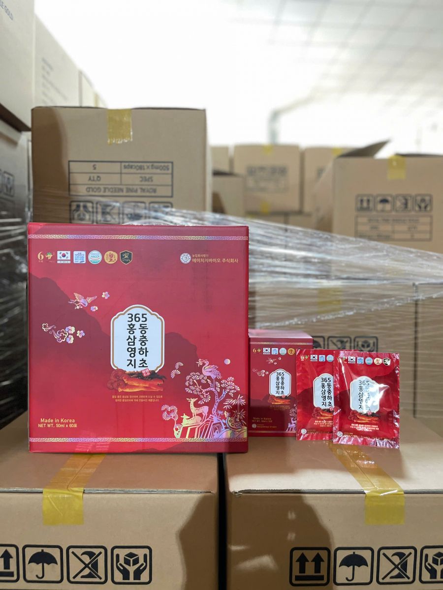 NƯỚC HỒNG SÂM LINH CHI ĐÔNG TRÙNG HẠ THẢO HỘP 60 GÓI X 50ML